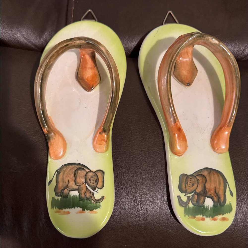 Vintage ceramic elephant slippers❣️
